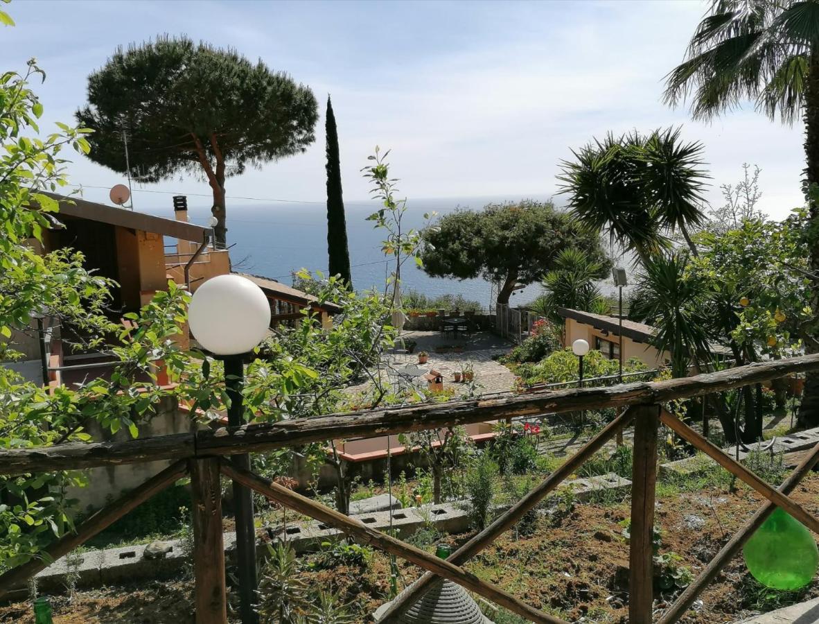 Villa Incanto B&B Caprioli Kültér fotó