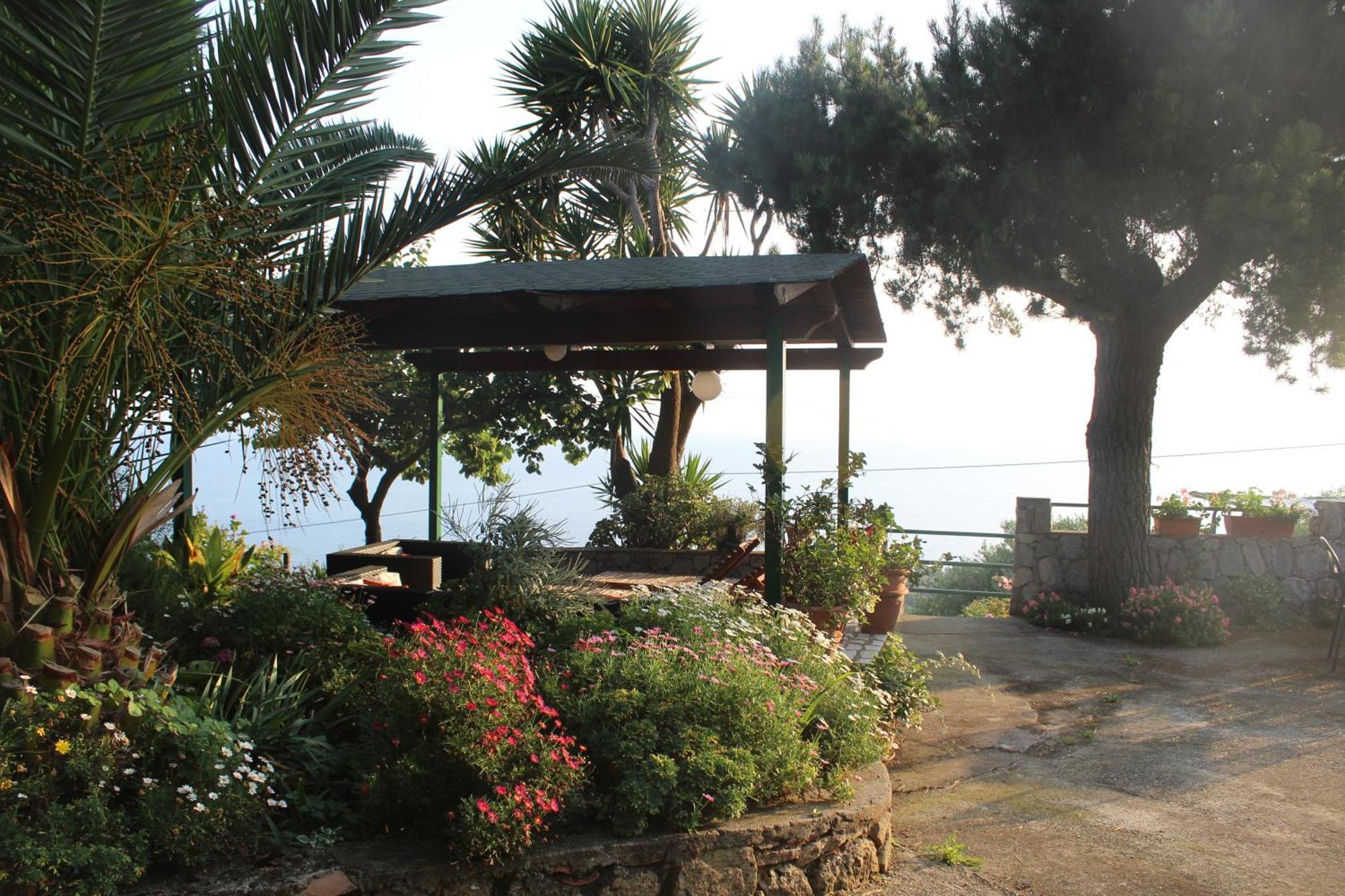 Villa Incanto B&B Caprioli Kültér fotó